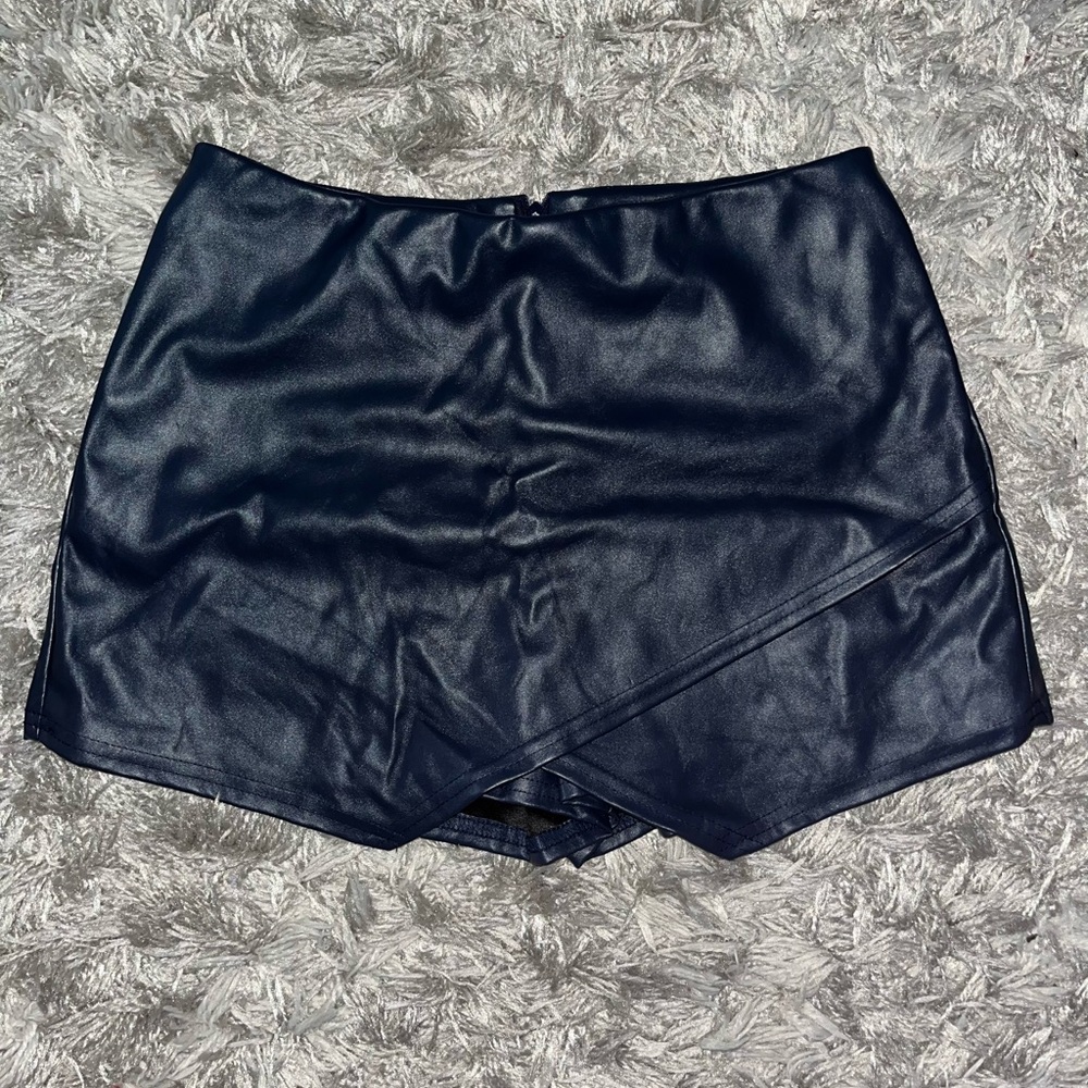 Navy blue Heartbeeps envelope skort